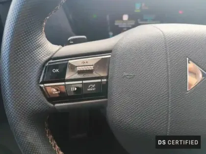 Photo 14 DS DS 4  E-TENSE 225ch Performance Line +