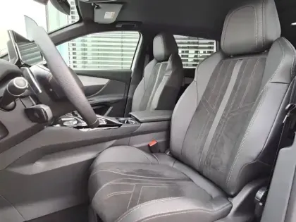 Photo 9 Peugeot 5008  1.2 PureTech 130ch S&S GT EAT8