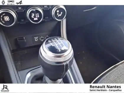 Photo 10 Renault Captur  1.3 TCe mild hybrid 140ch Techno