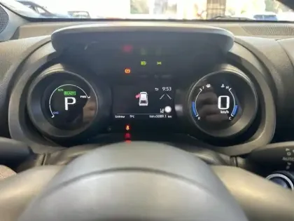 Photo 14 Toyota Yaris  Cross 116h Design Pack Cargo