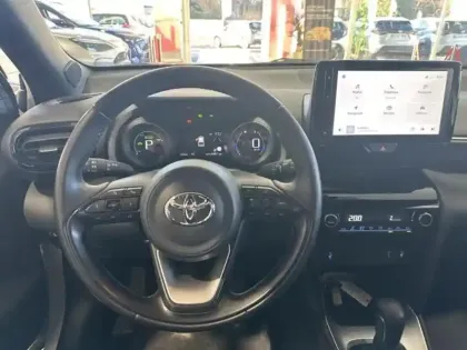 Photo 13 Toyota Yaris  Cross 116h Design Pack Cargo