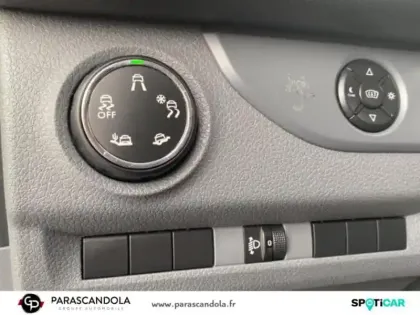 Photo 13 Citroën Jumpy  Fg XL 2.0 BlueHDi 120ch S&S Cabine Approfondie Fixe Driver