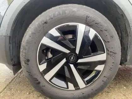 Photo 8 Opel Mokka  1.2 Turbo Hybrid 136ch Edition e-DCT6