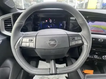 Photo 14 Opel Mokka  1.2 Turbo Hybrid 136ch Edition e-DCT6