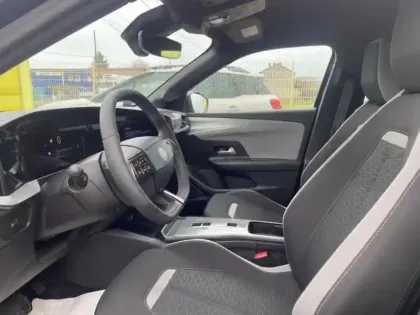 Photo 9 Opel Mokka  1.2 Turbo Hybrid 136ch Edition e-DCT6