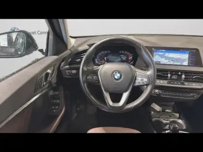 Photo 13 BMW Serie 1 Série 1 118iA 136ch Edition M Design DKG7