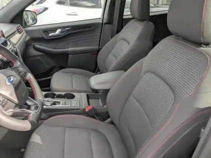 Photo 8 Ford Kuga  2.5 Duratec 190ch FHEV E85 ST-Line BVA