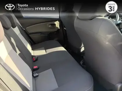 Photo 6 Toyota Yaris  100h France 5p RC18