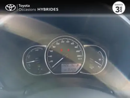 Photo 13 Toyota Yaris  100h France 5p RC18