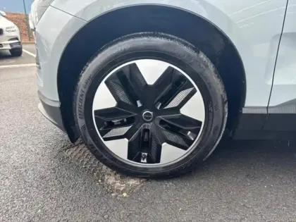 Photo 11 Volvo Ex30  Single 272ch Start