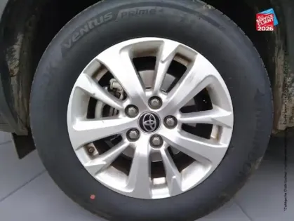 Photo 9 Toyota Yaris  Cross 116h Dynamic Business + Programme Beyond Zero Academy MY22