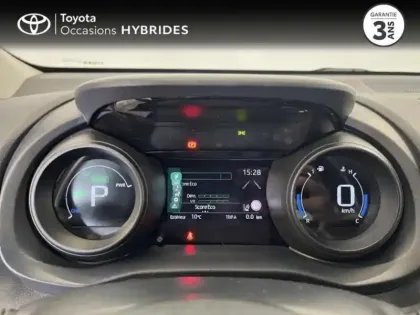 Photo 13 Toyota Yaris  116h Design 5p MY22