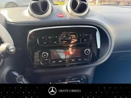 Photo 7 Smart Fortwo  Coupe 71ch pure twinamic E6c