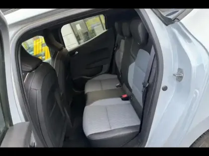 Photo 10 Renault Clio  1.6 E-Tech 145ch full hybrid Techno