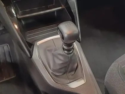 Photo 11 Peugeot 208  1.2 PureTech 100ch S&S Style