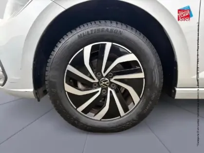 Photo 9 Volkswagen Polo  1.0 TSI 95ch Life DSG7 Camera Carplay