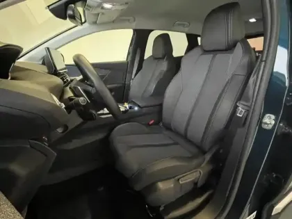 Photo 6 Peugeot 3008  1.2 PureTech 130ch S&S Allure EAT8