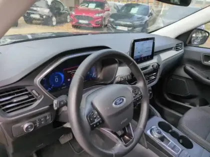 Photo 14 Ford Kuga  2.5 Duratec 190ch FHEV E85 Titanium BVA