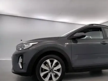 Photo 10 Kia Stonic  1.0 T-GDi 120ch MHEV Active iBVM6