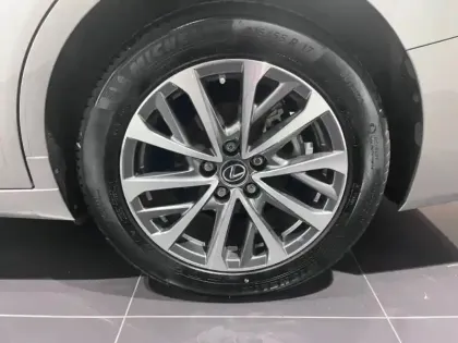 Photo 10 Lexus Es  300h Busins MY23