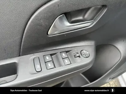 Photo 13 Opel Corsa Gén. VI Ph1 NG GS Line 5