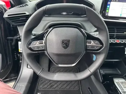 Photo 8 Peugeot 2008  Hybrid 145 e-DCS6