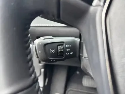 Photo 14 Peugeot 2008  Hybrid 145 e-DCS6