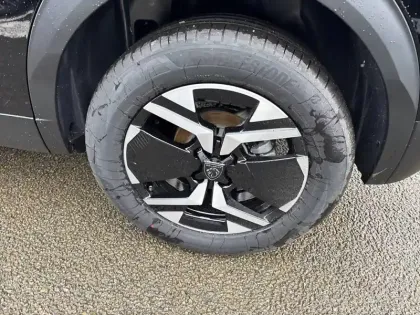 Photo 12 Peugeot 2008  Hybrid 145 e-DCS6