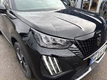 Photo 35 Peugeot 2008  Hybrid 145 e-DCS6