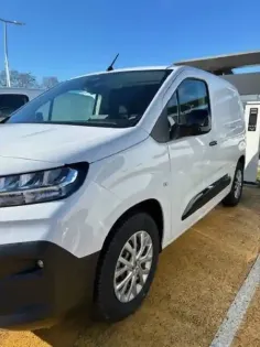 Photo 61 Fiat Doblo  FOURGON M DIESEL 100 CH MANUELLE