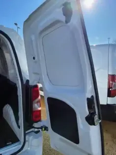 Photo 10 Fiat Doblo  FOURGON M DIESEL 100 CH MANUELLE