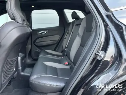 Photo 14 Volvo Xc60  T8 Recharge AWD 310 ch + 145 ch Geartronic 8