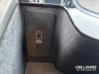 Photo 23 Volvo Xc60  T8 Recharge AWD 310 ch + 145 ch Geartronic 8