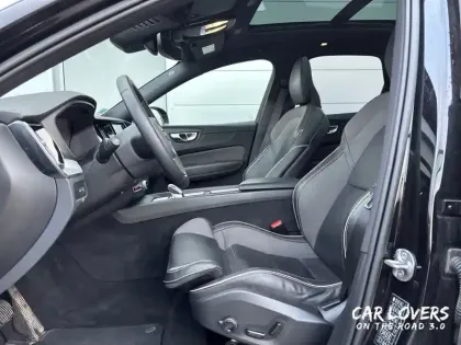 Photo 10 Volvo Xc60  T8 Recharge AWD 310 ch + 145 ch Geartronic 8