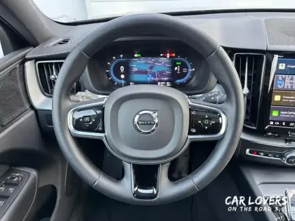 Photo 9 Volvo Xc60  T8 Recharge AWD 310 ch + 145 ch Geartronic 8