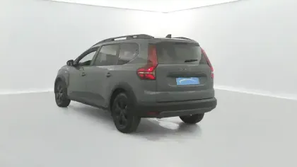 Photo 11 Dacia Jogger  Hybrid 140 7 places GSR2