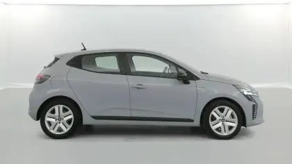 Photo 32 Renault Clio  E-Tech full hybrid 145 ch GSR2