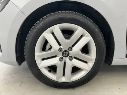 Photo 18 Renault Clio  E-Tech full hybrid 145 ch GSR2