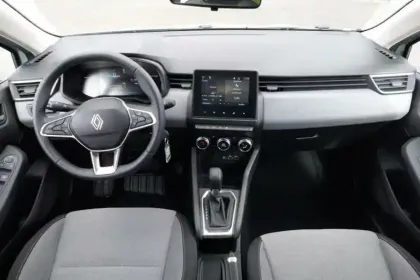 Photo 9 Renault Clio  E-Tech full hybrid 145 ch GSR2