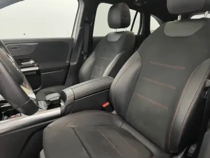 Photo 82 Mercedes GLA  200 d 8G-DCT