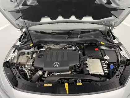 Photo 53 Mercedes GLA  200 d 8G-DCT