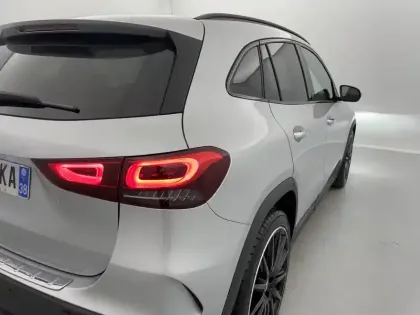 Photo 101 Mercedes GLA  200 d 8G-DCT