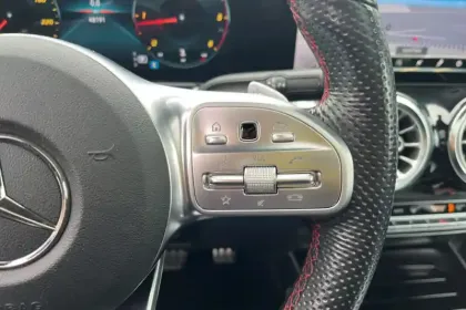 Photo 19 Mercedes GLB  200 d 8G-DCT