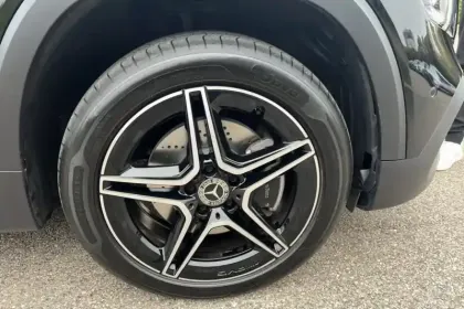 Photo 14 Mercedes GLB  200 d 8G-DCT