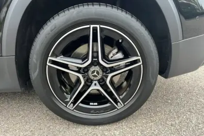 Photo 12 Mercedes GLB  200 d 8G-DCT