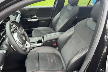 Photo 9 Mercedes GLB  200 d 8G-DCT