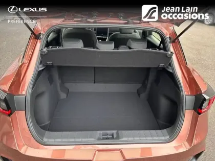 Photo 9 Lexus Lbx  2WD