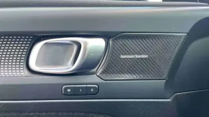 Photo 21 Volvo Xc40  B3 163 ch DCT7