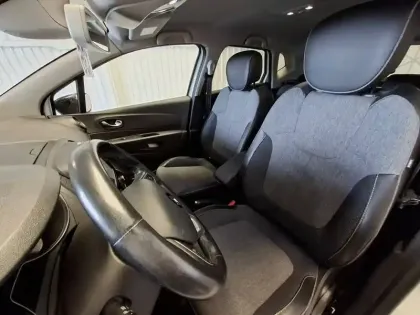 Photo 16 Renault Captur  TCe 90 Energy