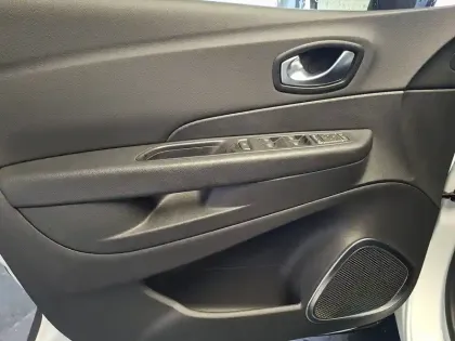 Photo 14 Renault Captur  TCe 90 Energy